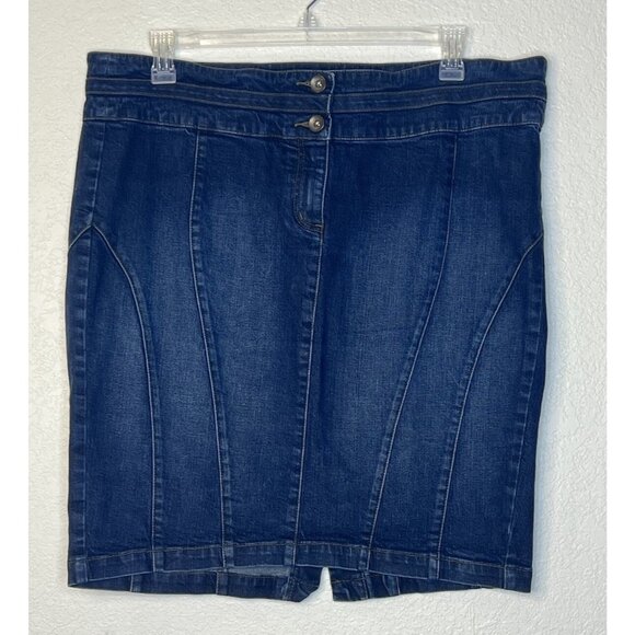 Torrid Denim Jean Skirt Women’s Sz 20 Slit In Back Knee Length - Picture 2 of 11